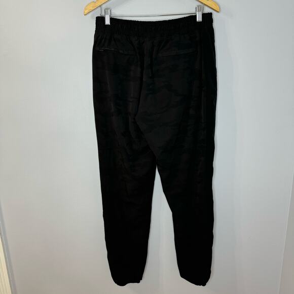 Athleta Brooklyn Textured Lined Jogger Black Camo 10Tall - Picture 9 of 11